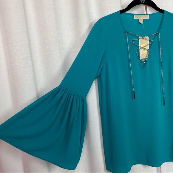 Michael Kors Tile Blue Bell Sleeve Chain Detail Blouse Sz.XS NWT - Picture 3 of 10